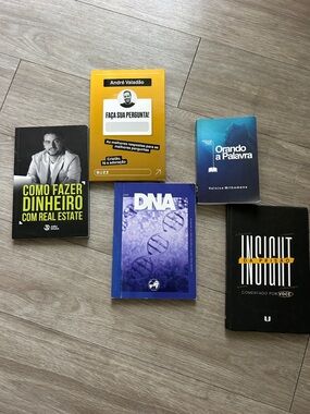Collection of Five Self-Help Books - Portuguese